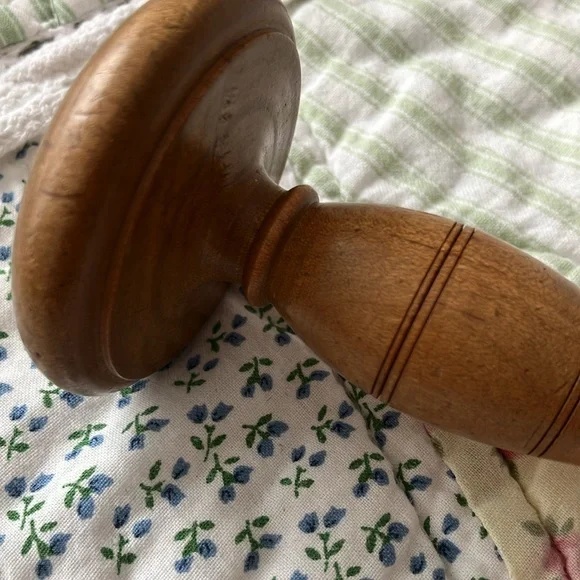 Vintage SEWING AND DARNING WOOD TOOL 4.5” x 2.5” - Toes and Heels MENDING ASSIST - Picture 4 of 8